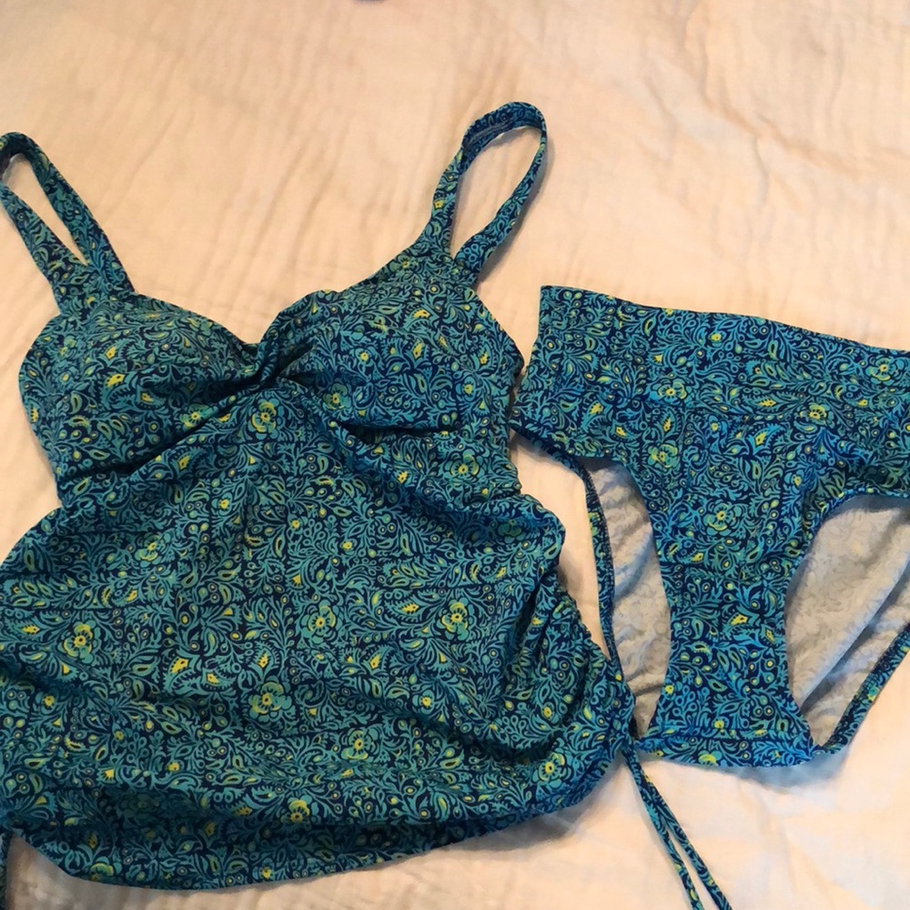Two-piece maternity swimsuit